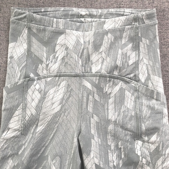 Lululemon leggings Swift Speed High-Rise Crop 21" Reverberate Chevron Jacquard - Picture 15 of 16